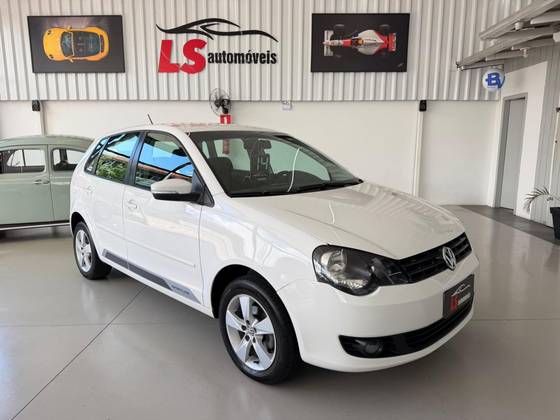 VOLKSWAGEN POLO 1.6 MI 8V FLEX 4P MANUAL